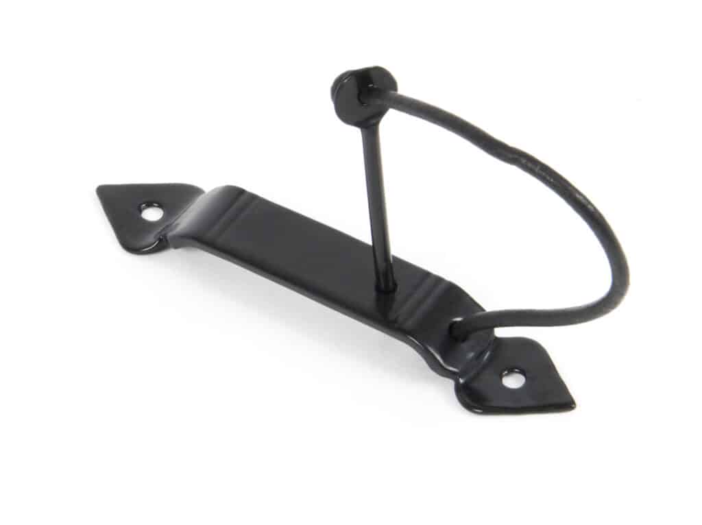 Black Locking Gothic Screw on Staple 1