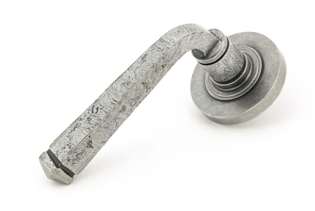 Pewter Avon Round Lever on Rose Set (Plain) 1