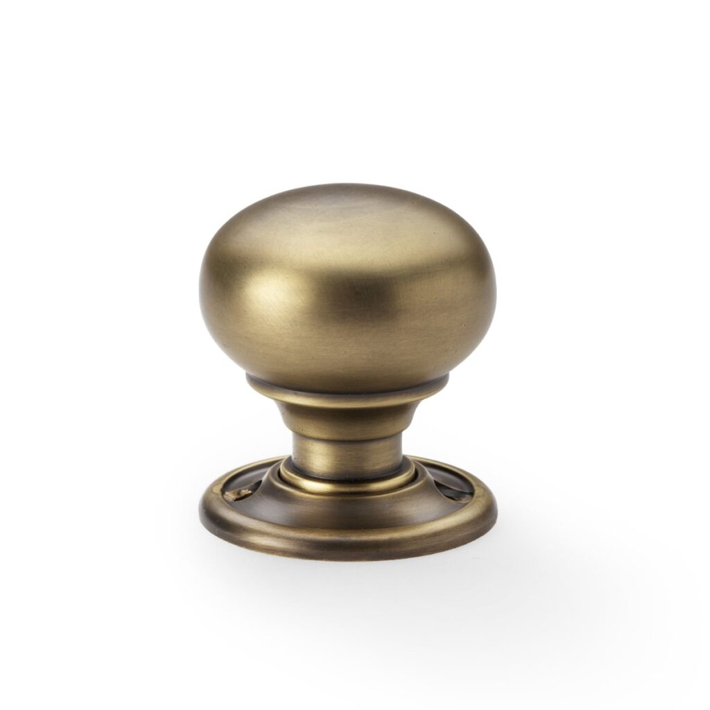 Alexander & Wilks - Lynd Hammered Cupboard Knob - Unlacquered Brass - 38mm 1