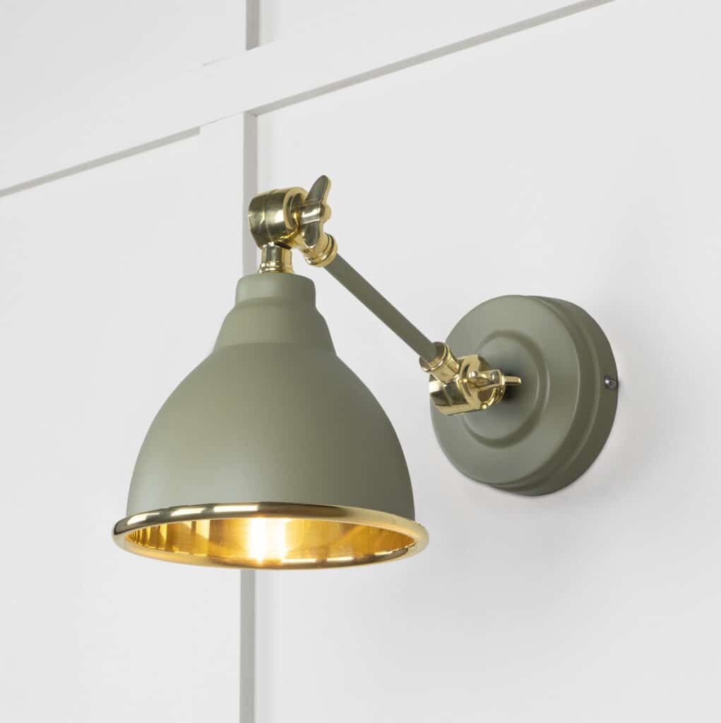 Smooth Brass Brindley Wall Light in Tump 1