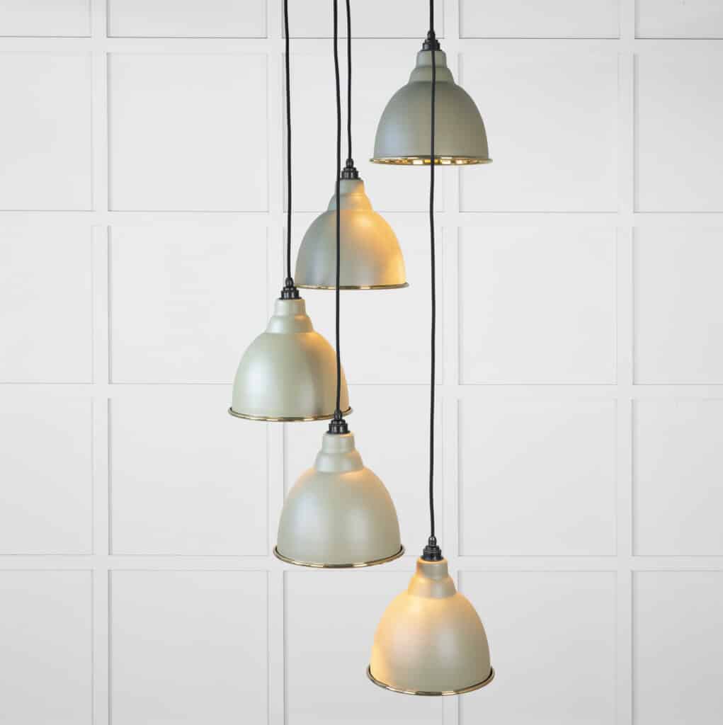 Smooth Brass Brindley Cluster Pendant in Tump 1