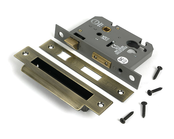 Aged Brass 2½" Euro Profile Sash Lock - Image 3